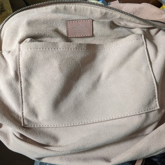 Auth Louis Vuitton Asteria Handbag Mahina Leather - Picture 12 of 12